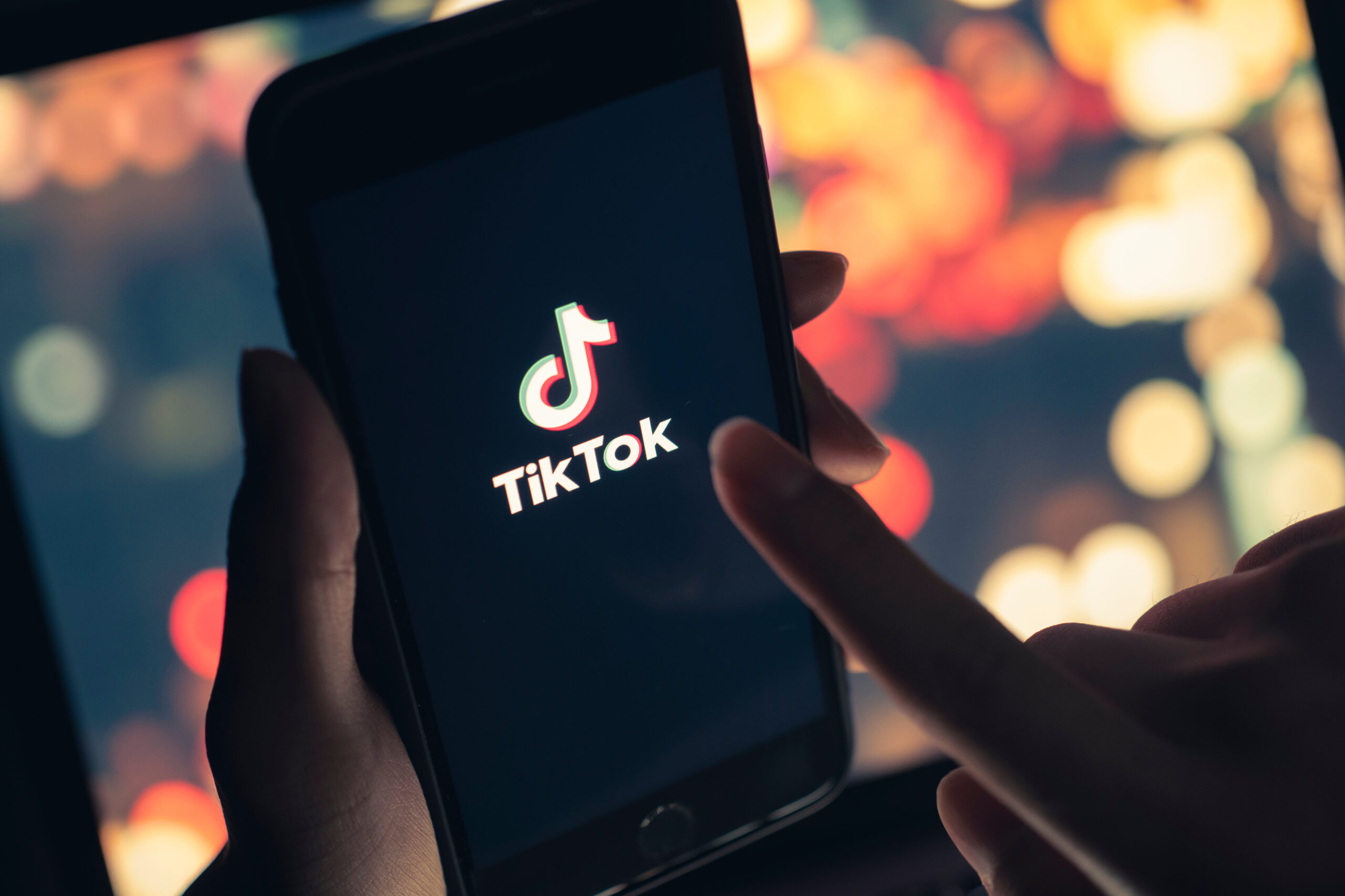 TikTok Sellers: Your Complete Guide to Crushing Black Friday 2025