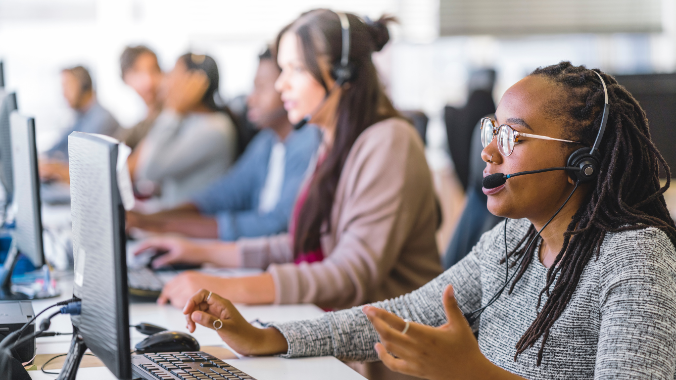 Amazon vs eBay: How Customer Service Requirements Differ Between Platforms