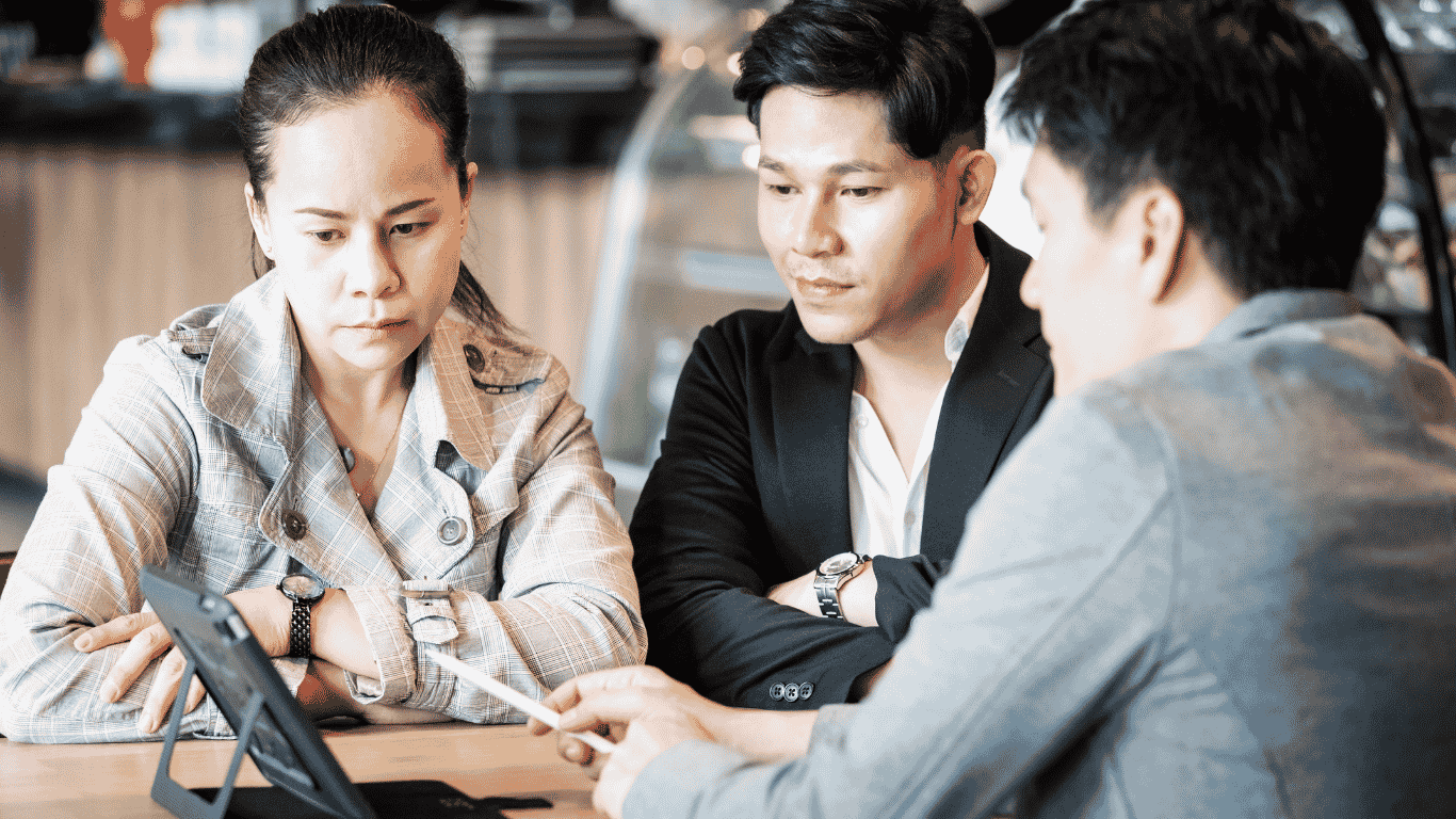 Best AI-Powered eCommerce Helpdesk for Multichannel Sellers in 2026 (7 Compared)