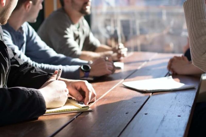 customer service managers